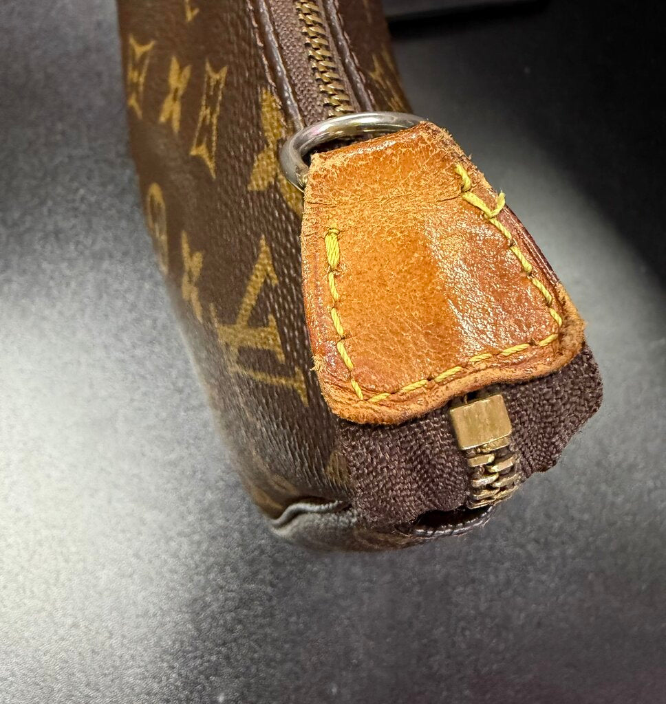 Louis Vuitton Vintage Monogram Pouchette (Chain Is Not.)
