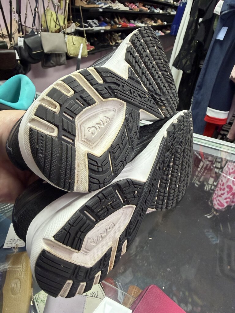 7 Brooks Launch 4 Road Running Shoe