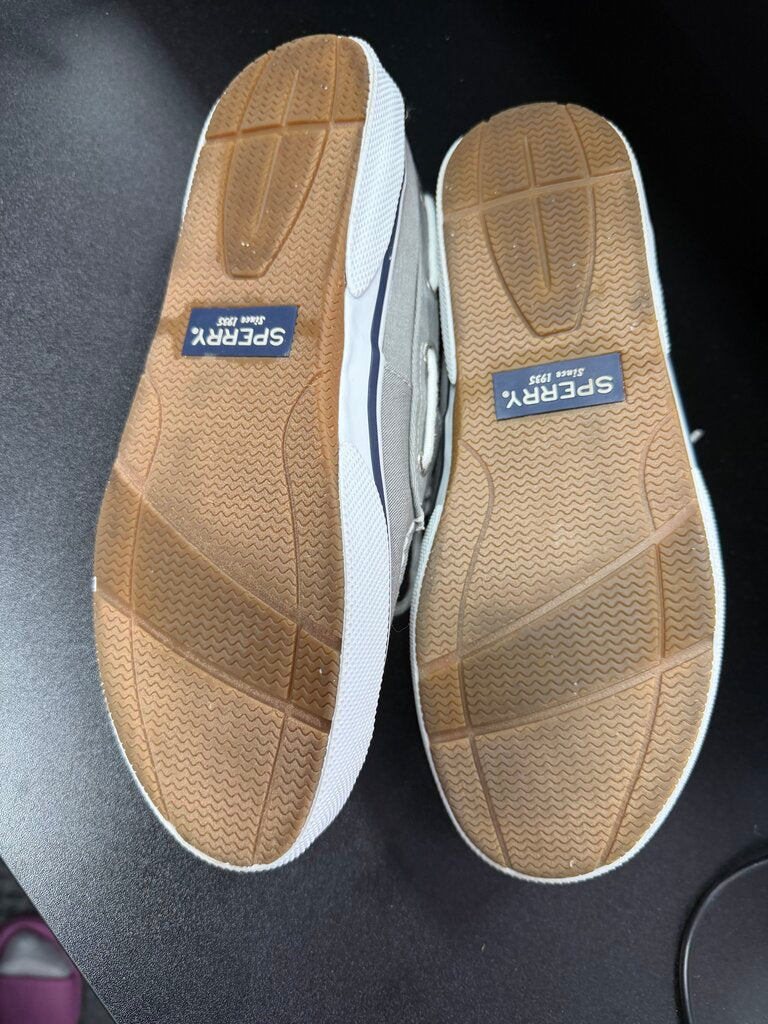 9 Sperry Topsider Loafer