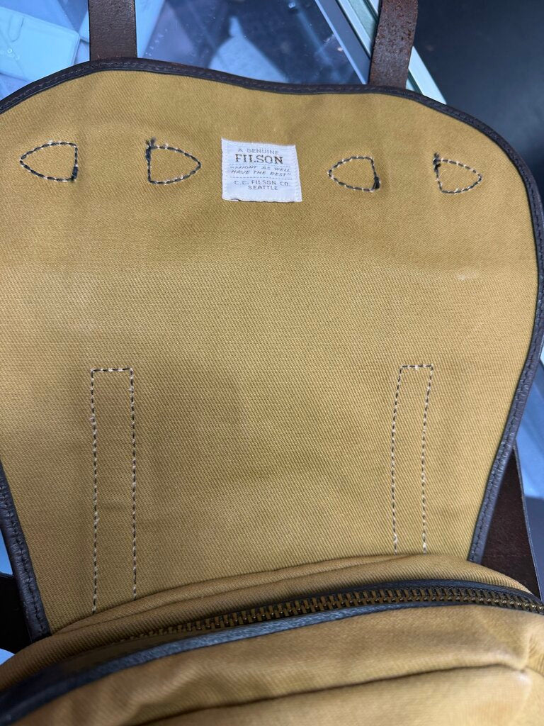 Filson Rugged Twill Rucksack Bridle Leather Straps