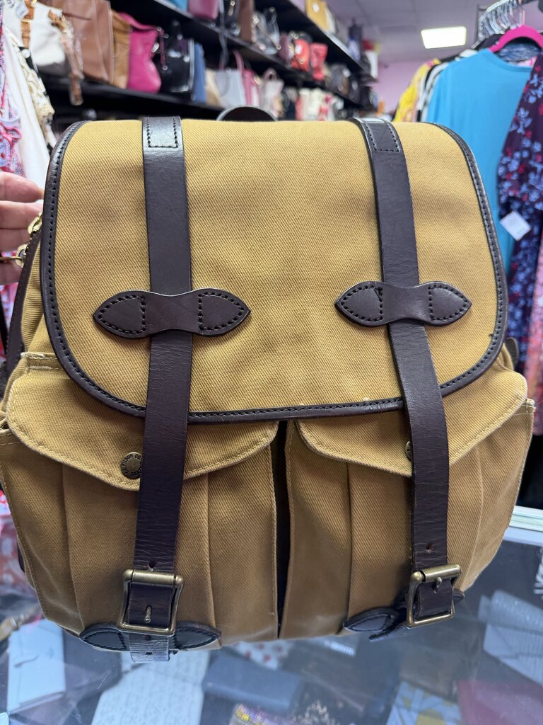 Filson Rugged Twill Rucksack Bridle Leather Straps