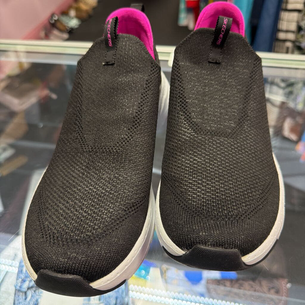 6.5 Sketchers Slip On Sneakers Mesh