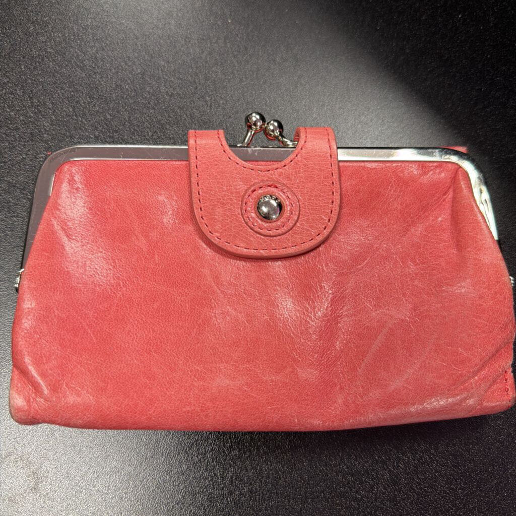 Hobo Alice Vintage Leather Compact Wallet Bifold Kiss Lock Coin Card Slots