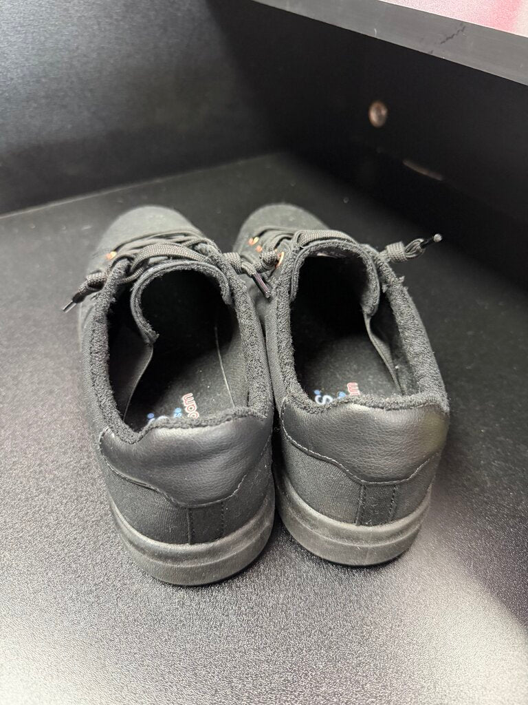 8 Bobs x Sketchers Lace Up Sneakers