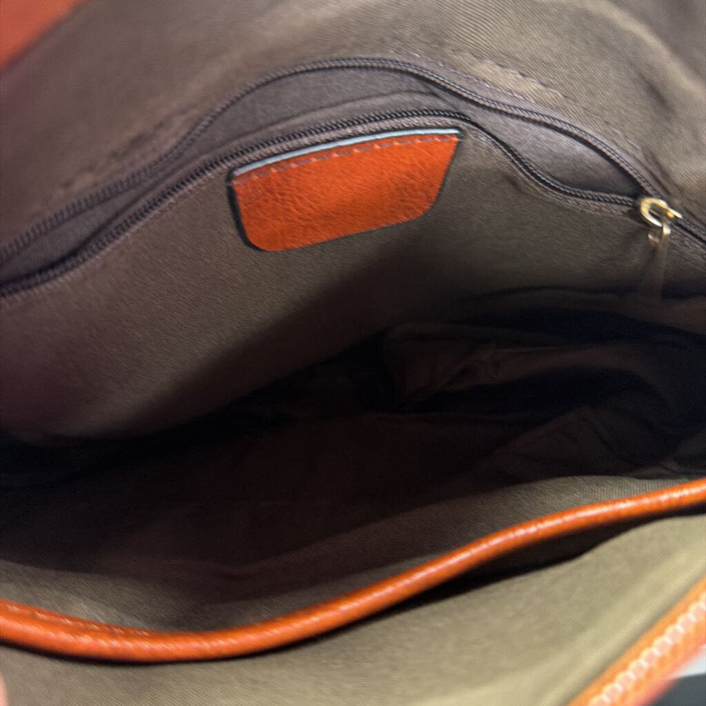 Kattee Vip Leather Crossbody Bag