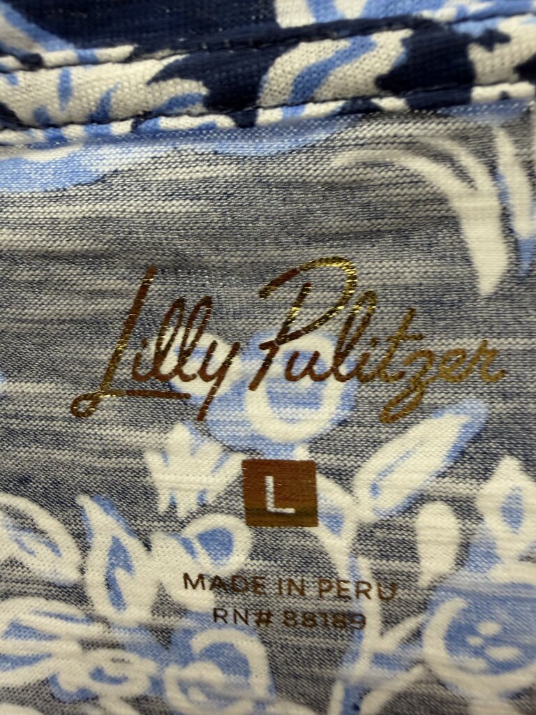 LG S/S Lilly Pulitzer Etta Scoop Neck Tee Low Tide Giraffe Palm Print