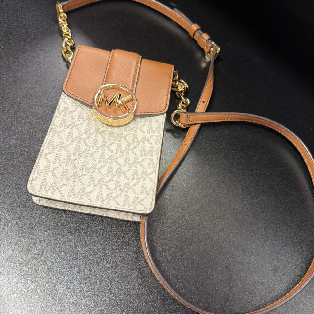 Michael Kors Carmen Small North South Phone Crossbody