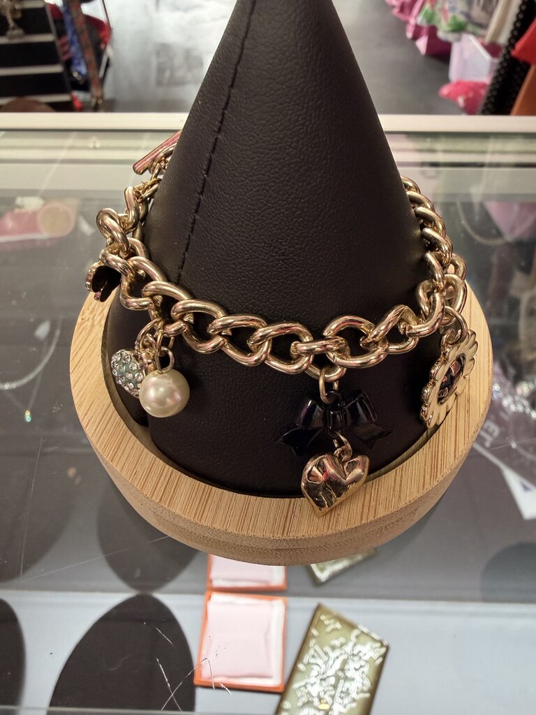 Betsey Johnson Gold Tone Butterfly Ladybug Flower Charm Bangle Toggle Bracelet
