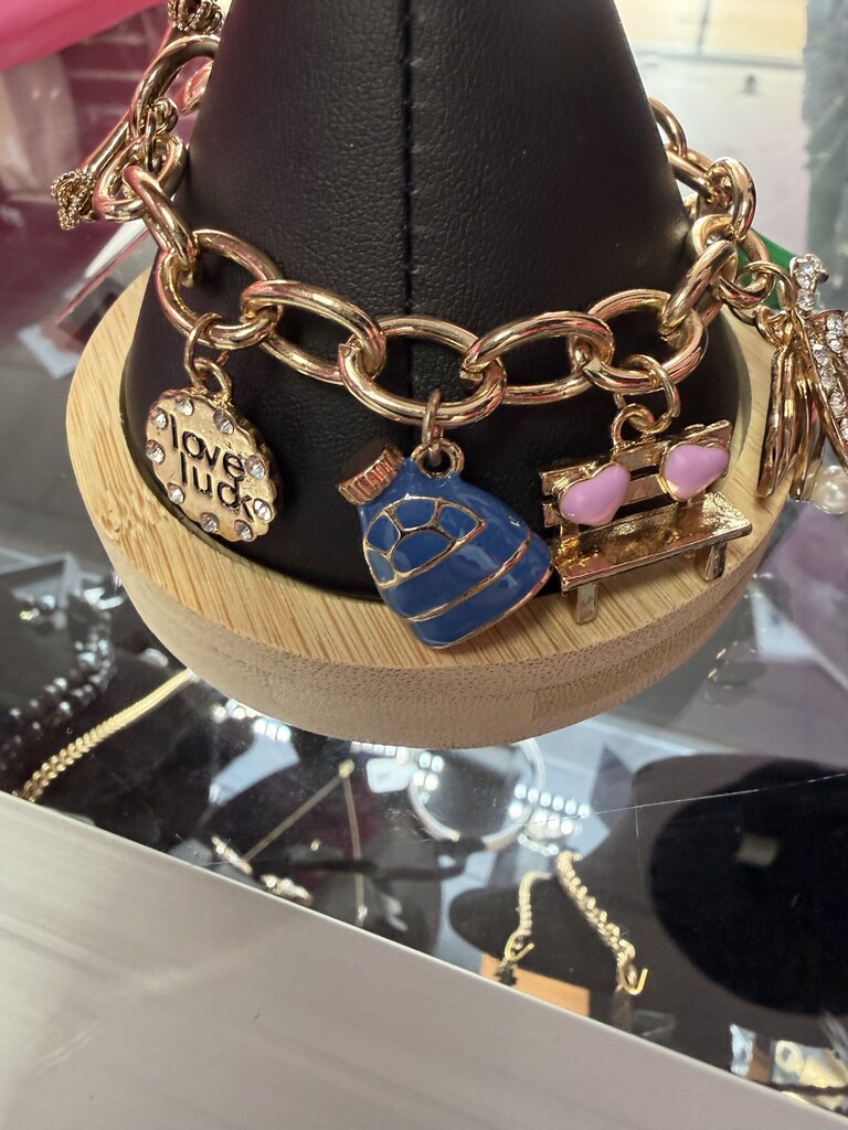 Vintage Betsey Johnson Beach Charm Toggle Bracelet