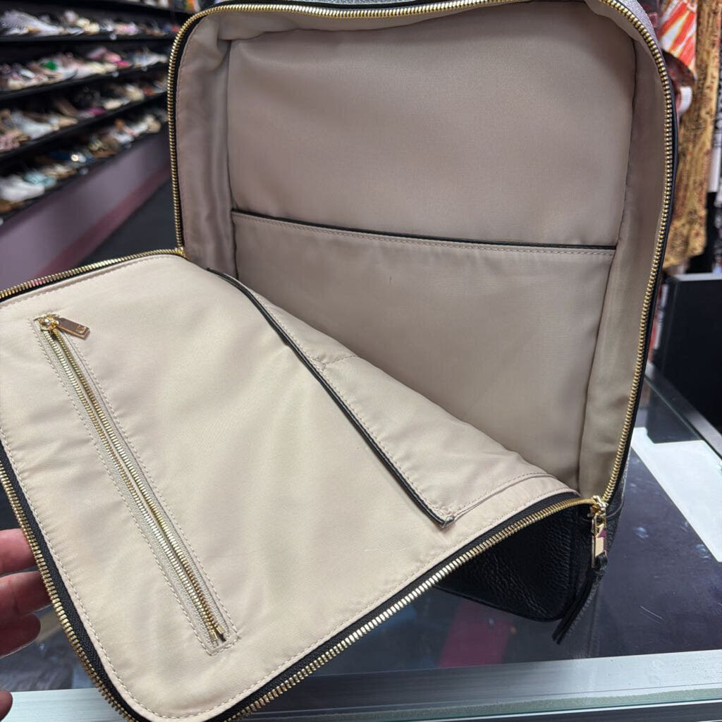 Quince Italian Leather Laptop Backpack Bag Black $150 MSRP 15.5x11.5x4.25