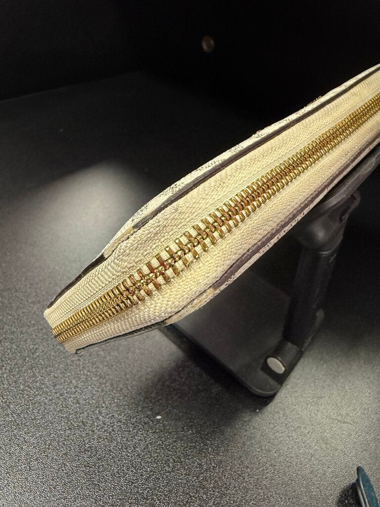 Michael Kors Jet set Wallet