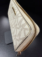 Michael Kors Jet set Wallet