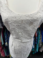 4 Lilly Pulitzer Classic Scoop Neckline Sleeveless Tank Lace Overlay Sheath/Shift Dress