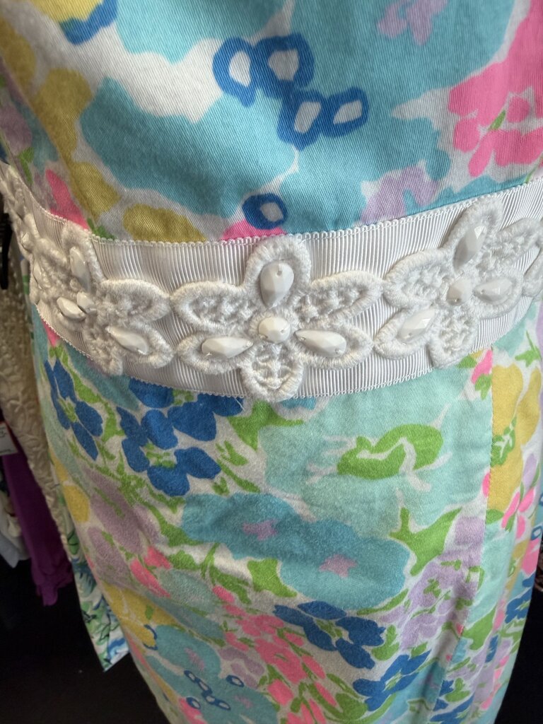 10 Lilly Pulitzer Serena Floral Print Square Neckline Embroidered w/ Delicate Sequin Waistband Dress As is