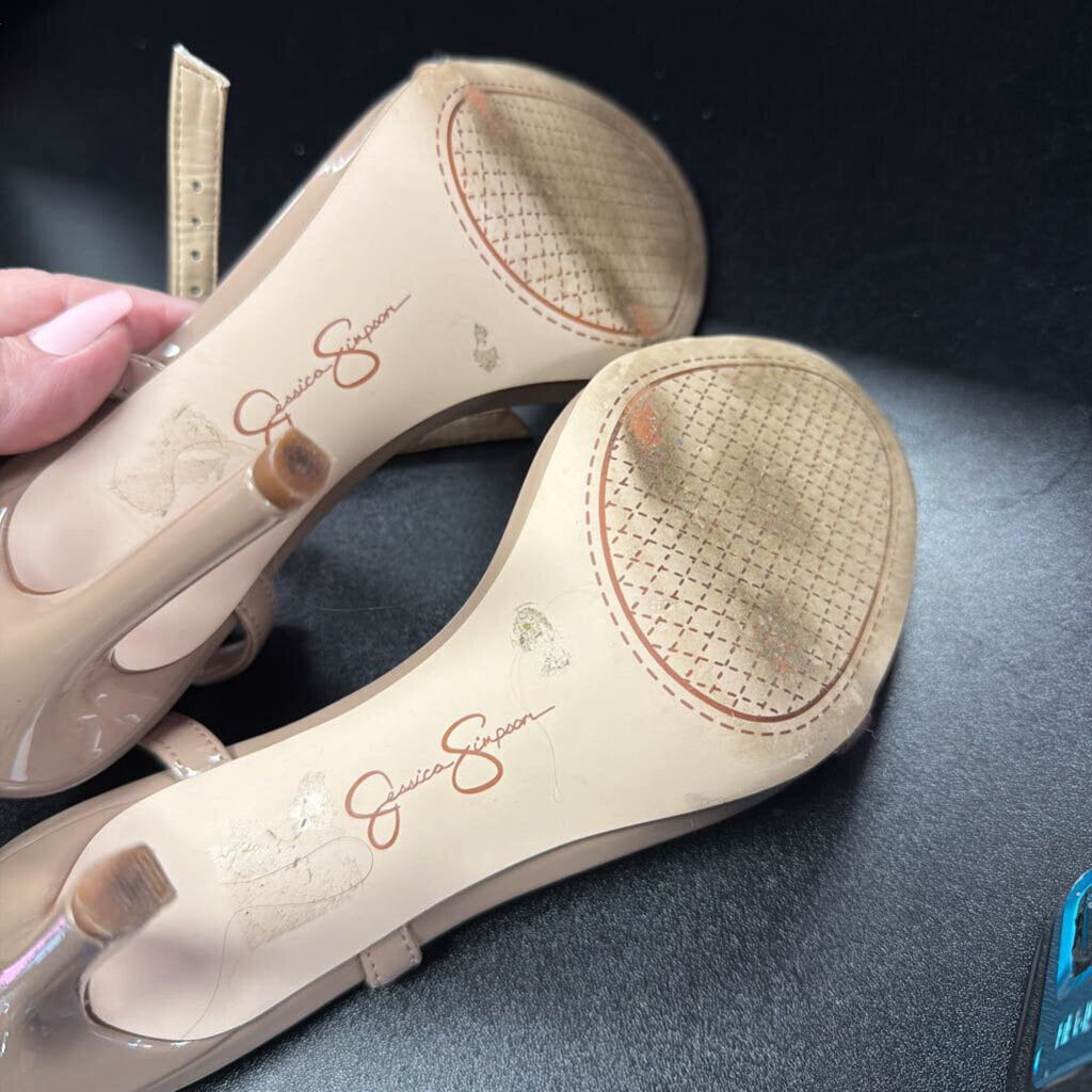 7 Jessica Simpson Jaida Round Patent Ankle Strap