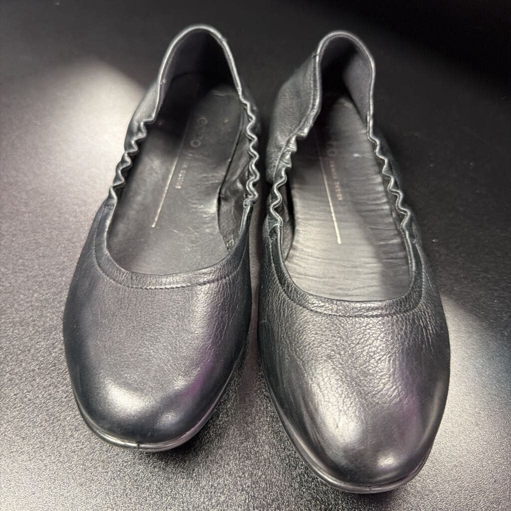 6 Ecco Incise Enchant Ballet Flat