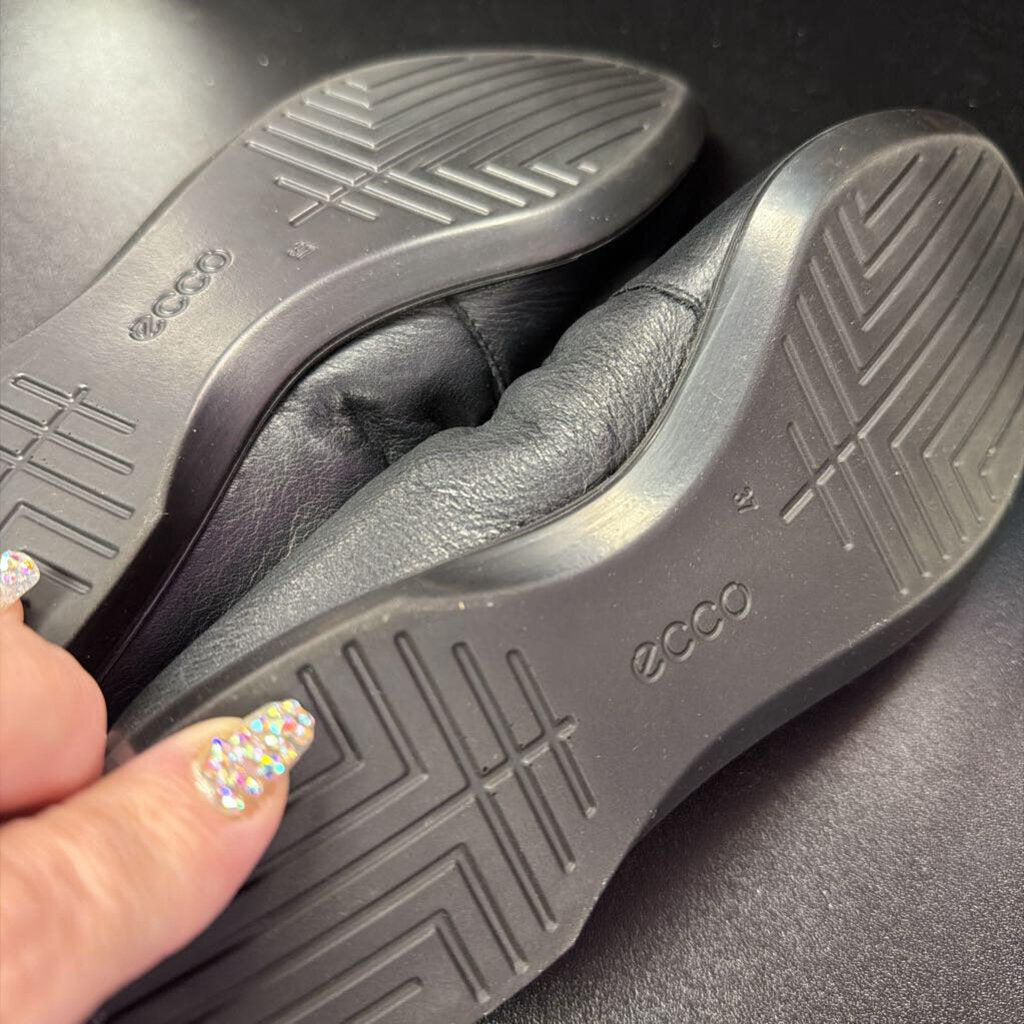 6 Ecco Incise Enchant Ballet Flat