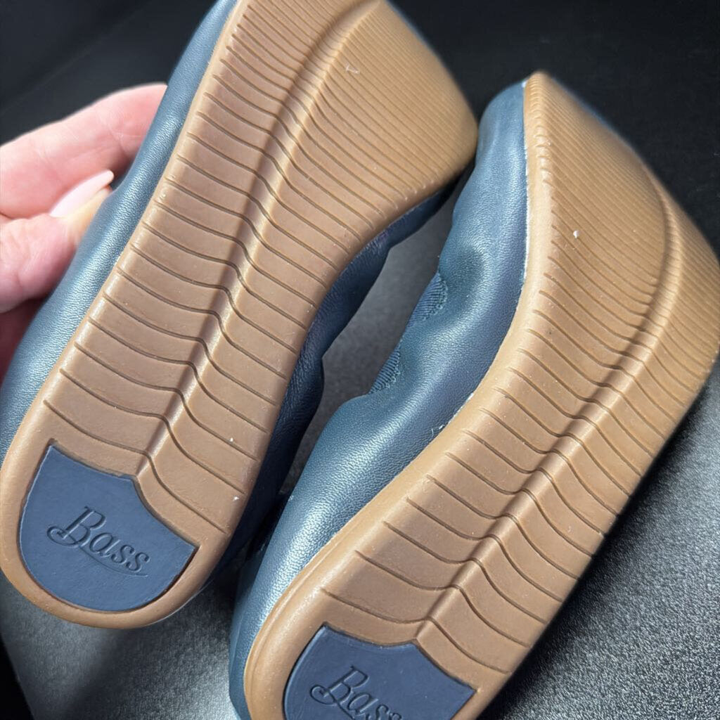 7 Bass Leather Gathered Ballet Flat