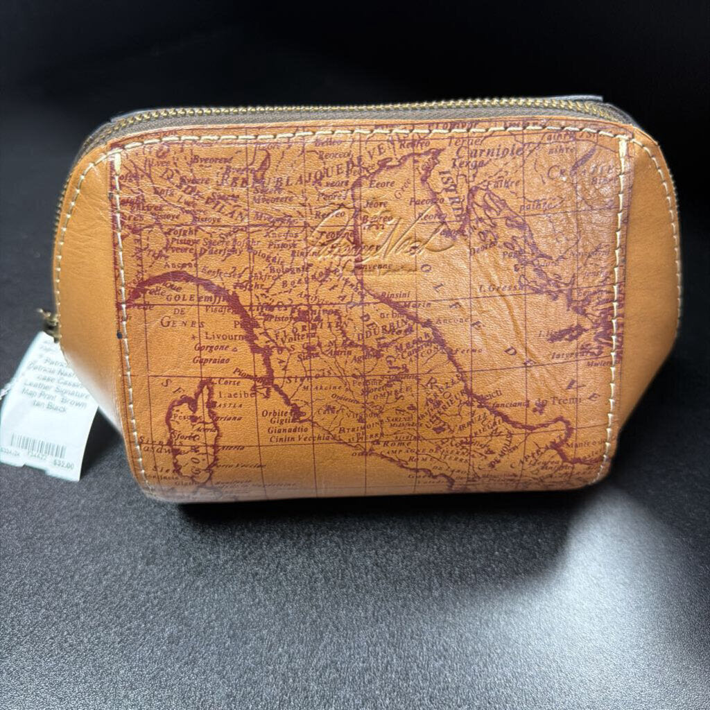 Patricia Nash Travel case Cassini Leather Signature Map Print