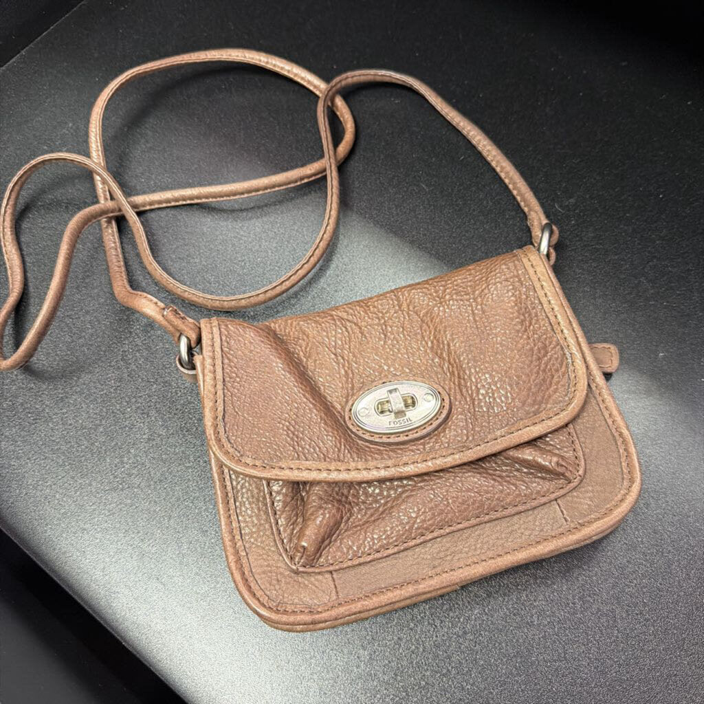 Fossil VTG Leather Turnlock Crossbody