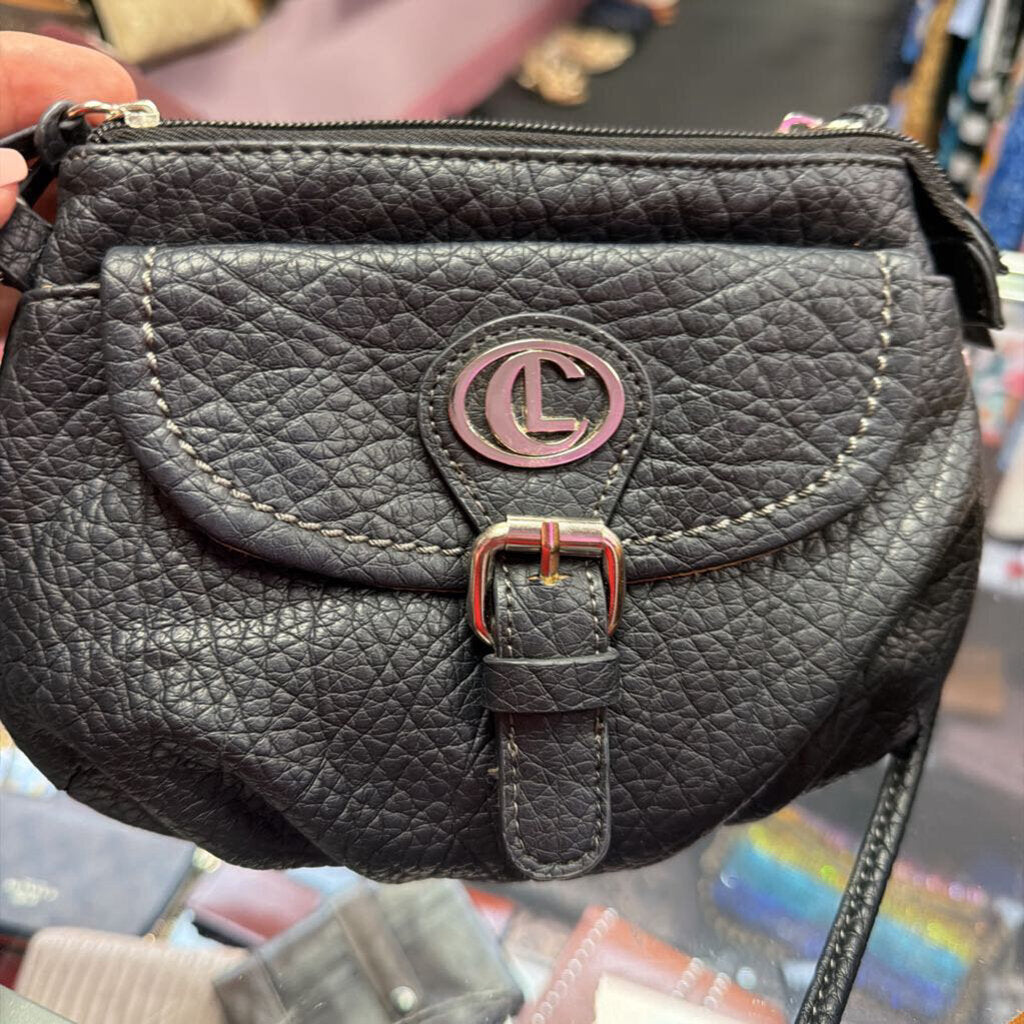 CarryLand Pebbled Multi Pocket Crossbody