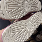 10 Ugg Lo Lowmel Lace Up suede Sneaker