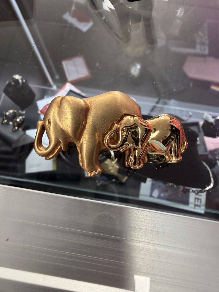 Vintage Gold Toned Elephant Mother & Baby Figural Brooch