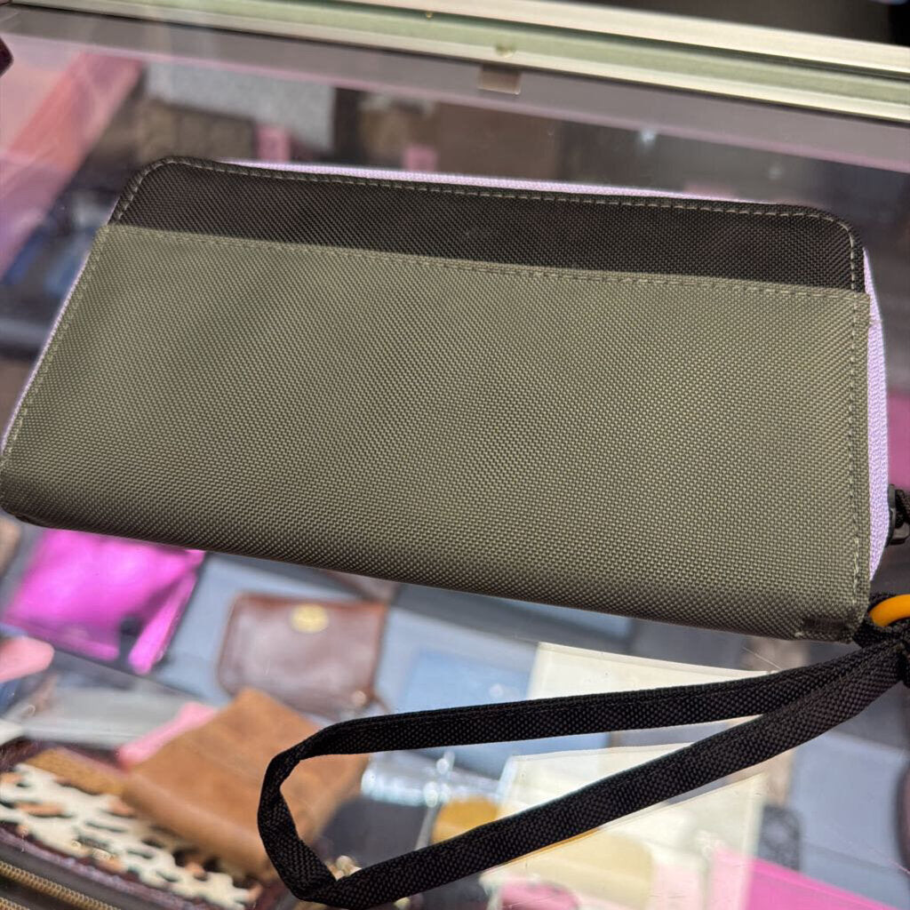 Sherpani Canvas Zip wallet