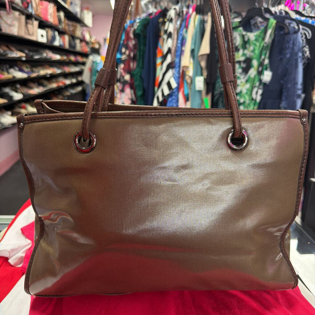 Antoni Melani Tote