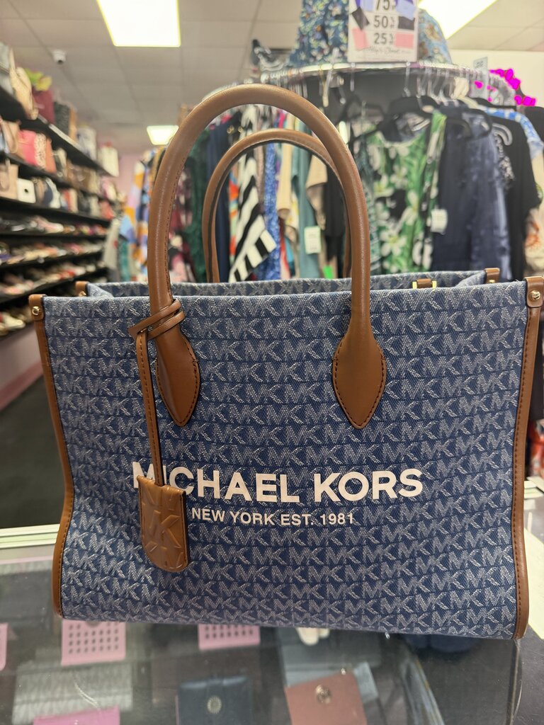 Michael Kors MK Signature Tote bag