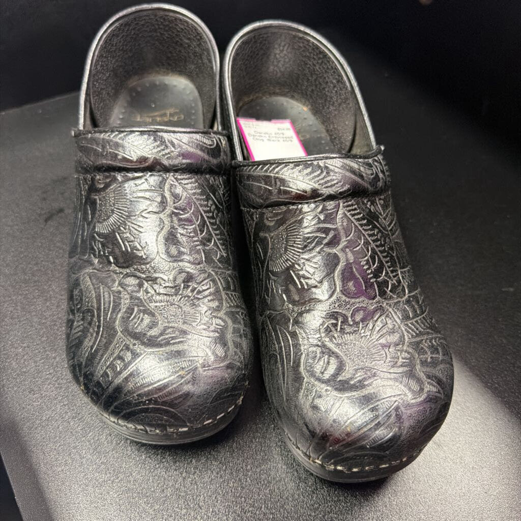 40/9 Dansko Embossed Clog