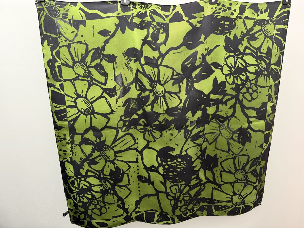 Gucci VTG Silk Scarf Floral