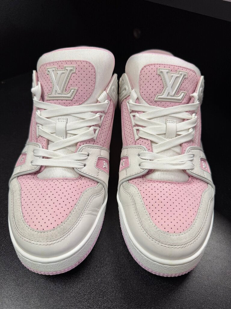 9/39.5 Louis Vuitton Calfskin Monogram LV Trainer