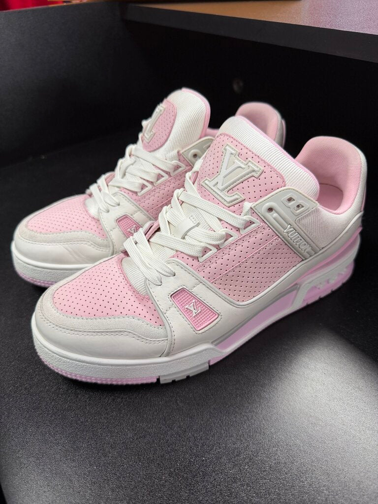 9/39.5 Louis Vuitton Calfskin Monogram LV Trainer