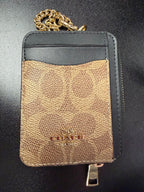 Coach Outllet Zip Card Case Signature Canvas/Leather Gold Chain