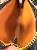Coach Outllet Zip Card Case Signature Canvas/Leather Gold Chain