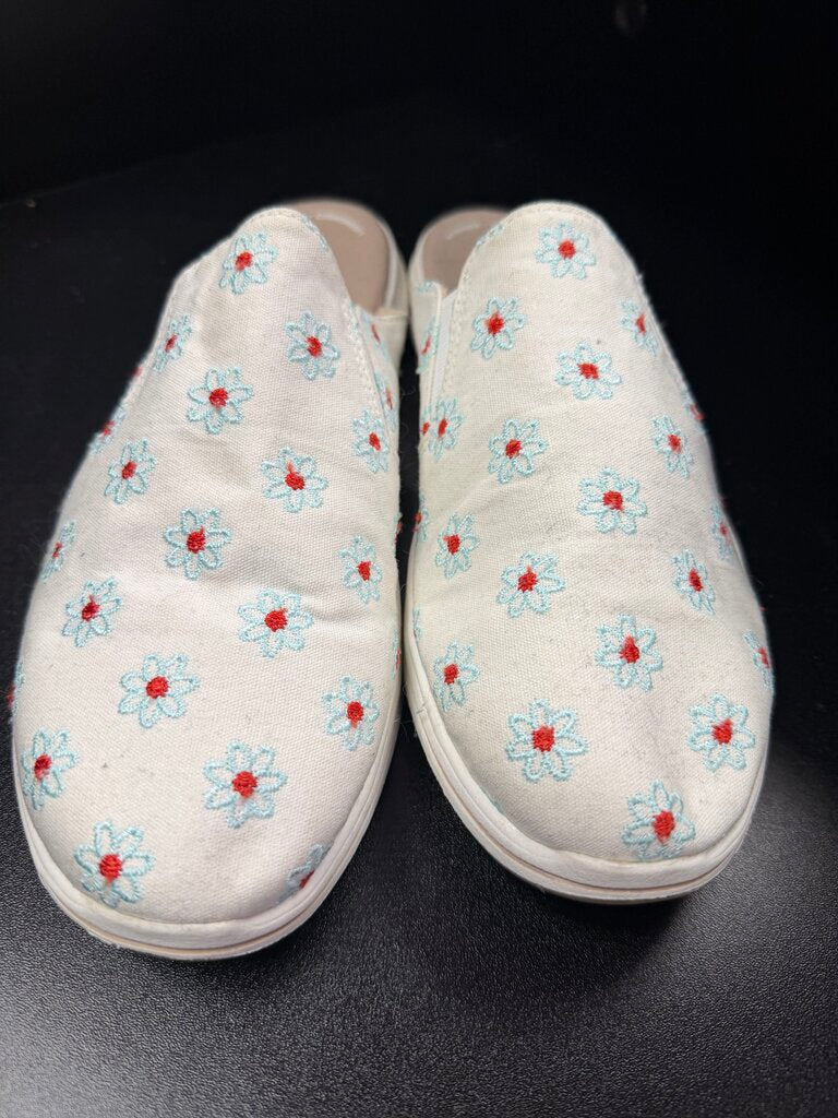 9 Clarks Cloudsteppers Breeze Shore Slip-on Mules Floral Canvas