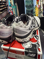7.5 New Balance Limited Edition runDisney Minnie Mouse Sneakers 860v5