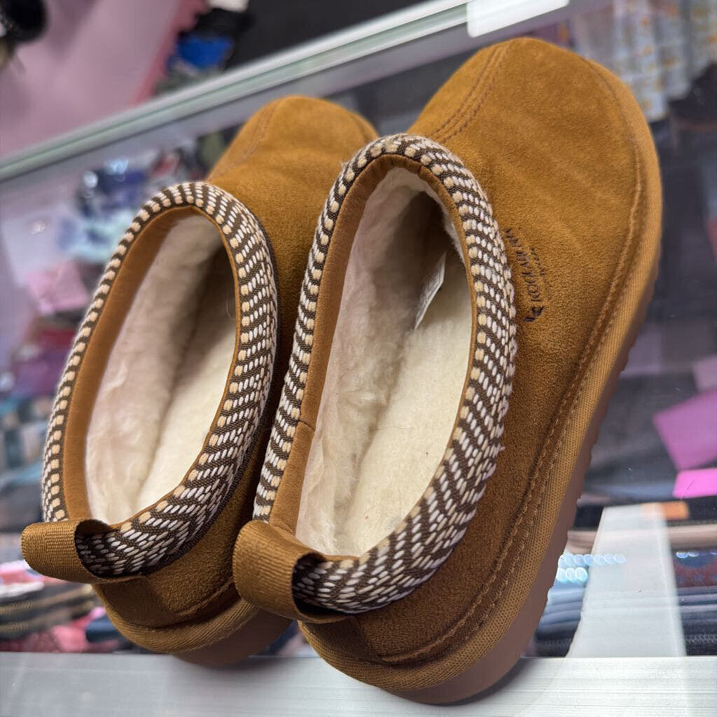 7 Kookaburra By Ugg Burree Slipper