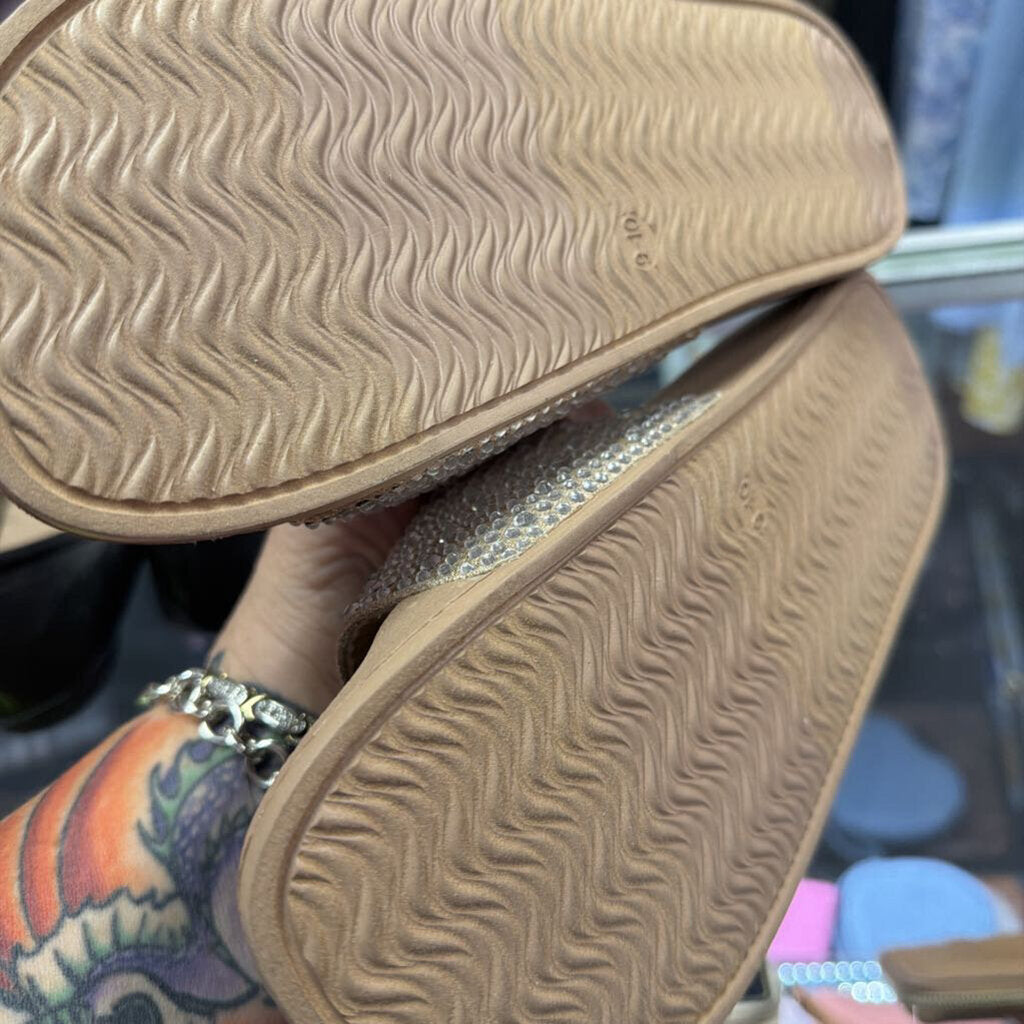 9/10 Unknown Glitter Slide On Sandal
