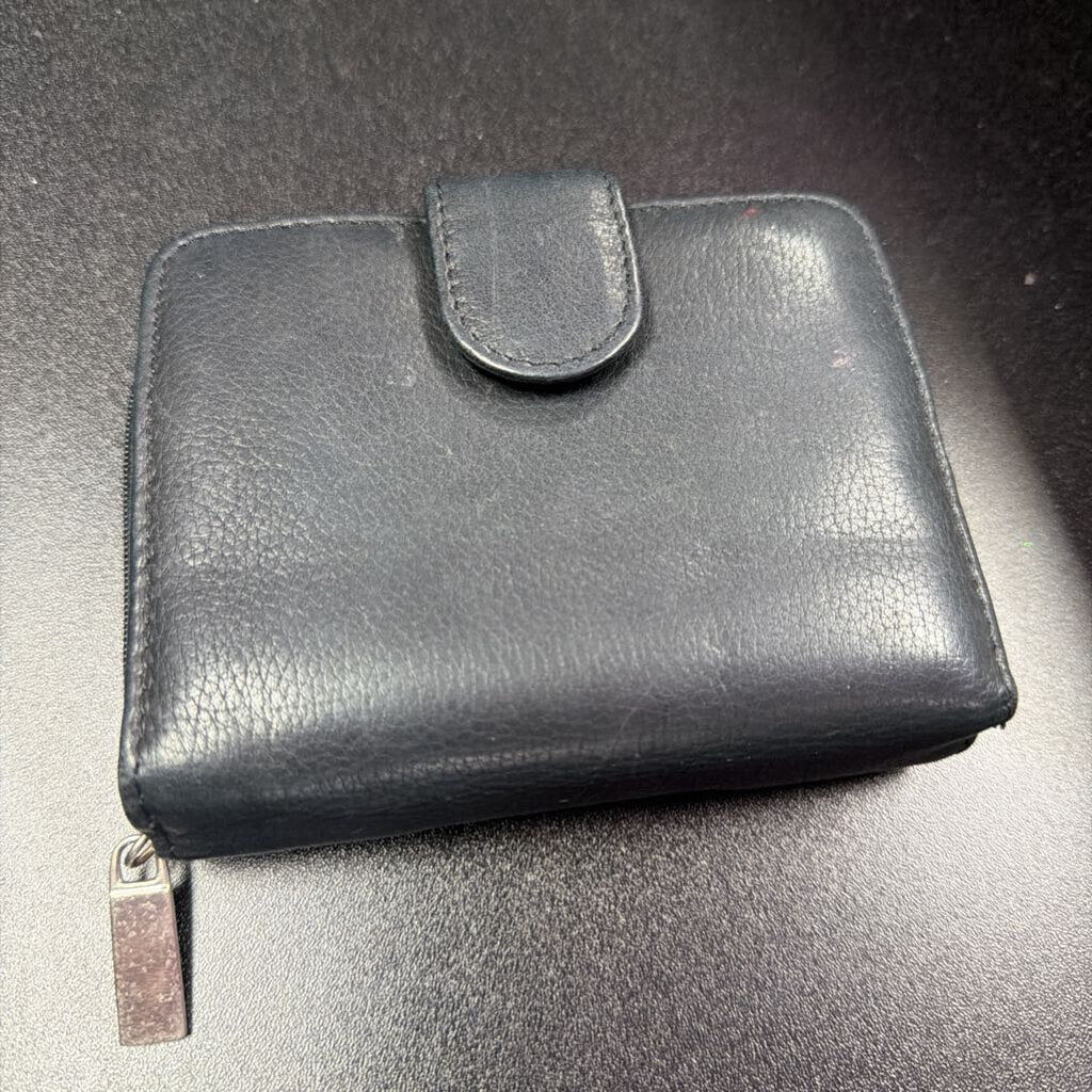 Wilsons Leather Zip Around Wallet