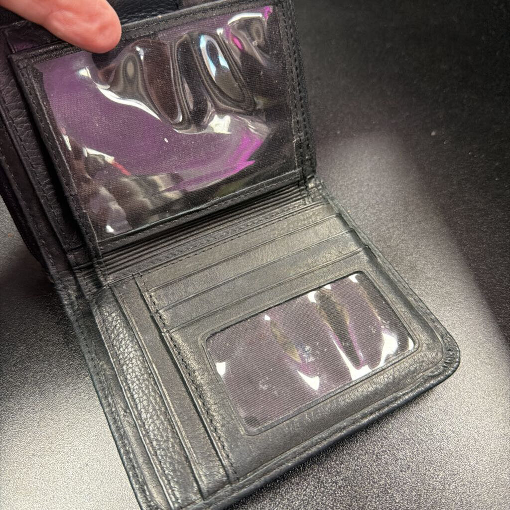 Wilsons Leather Zip Around Wallet