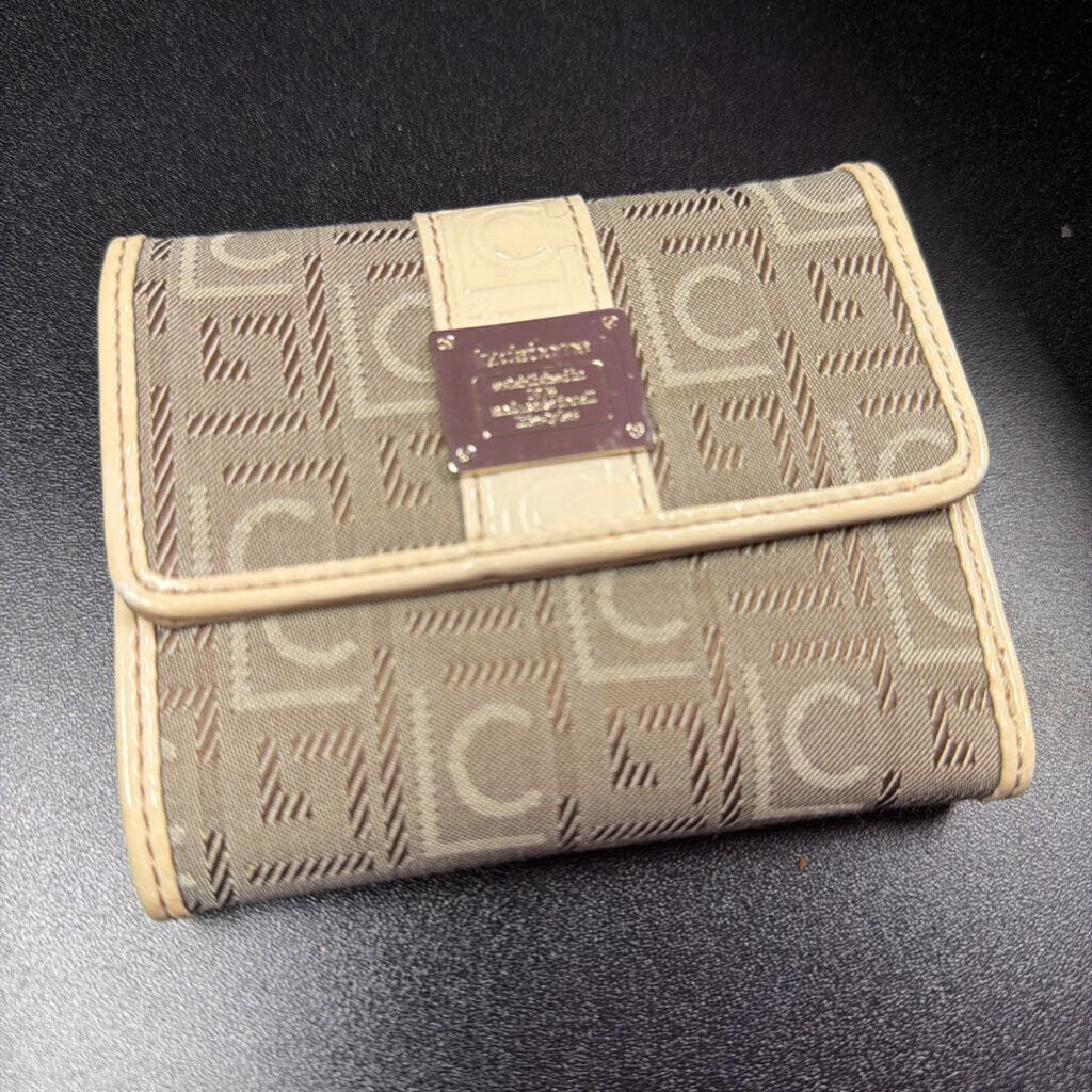Liz Claiborne Folding Monogram wallet