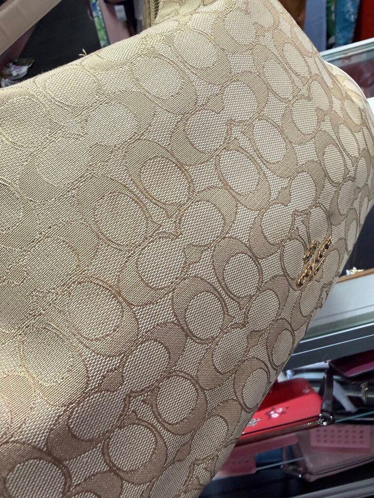 Coach Zip Shoulder Bag Signature Jacquard