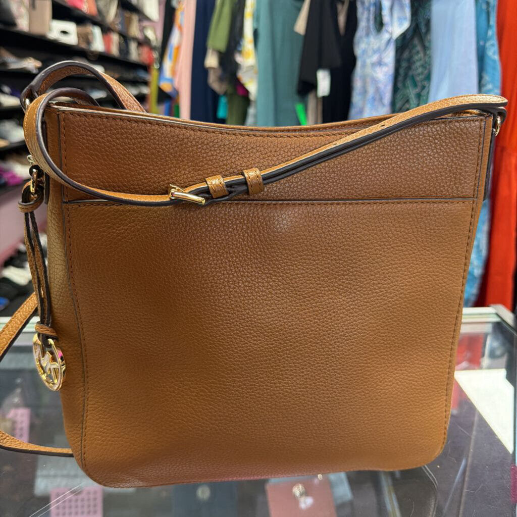 Michael Kors Jet Set Pebbled Crossbody