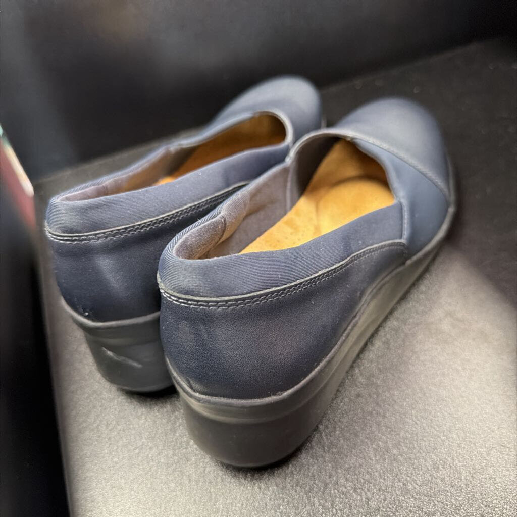 8.5 Clarks Suttyn Walk Wedge Shoe Leather