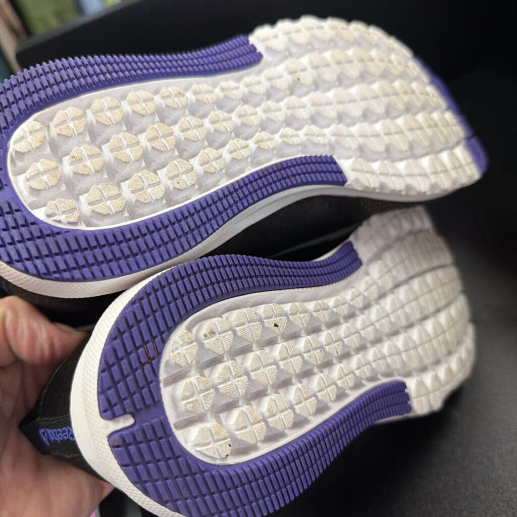 8.5 Reebok Mesh Lace Up Athlux Shatr Print