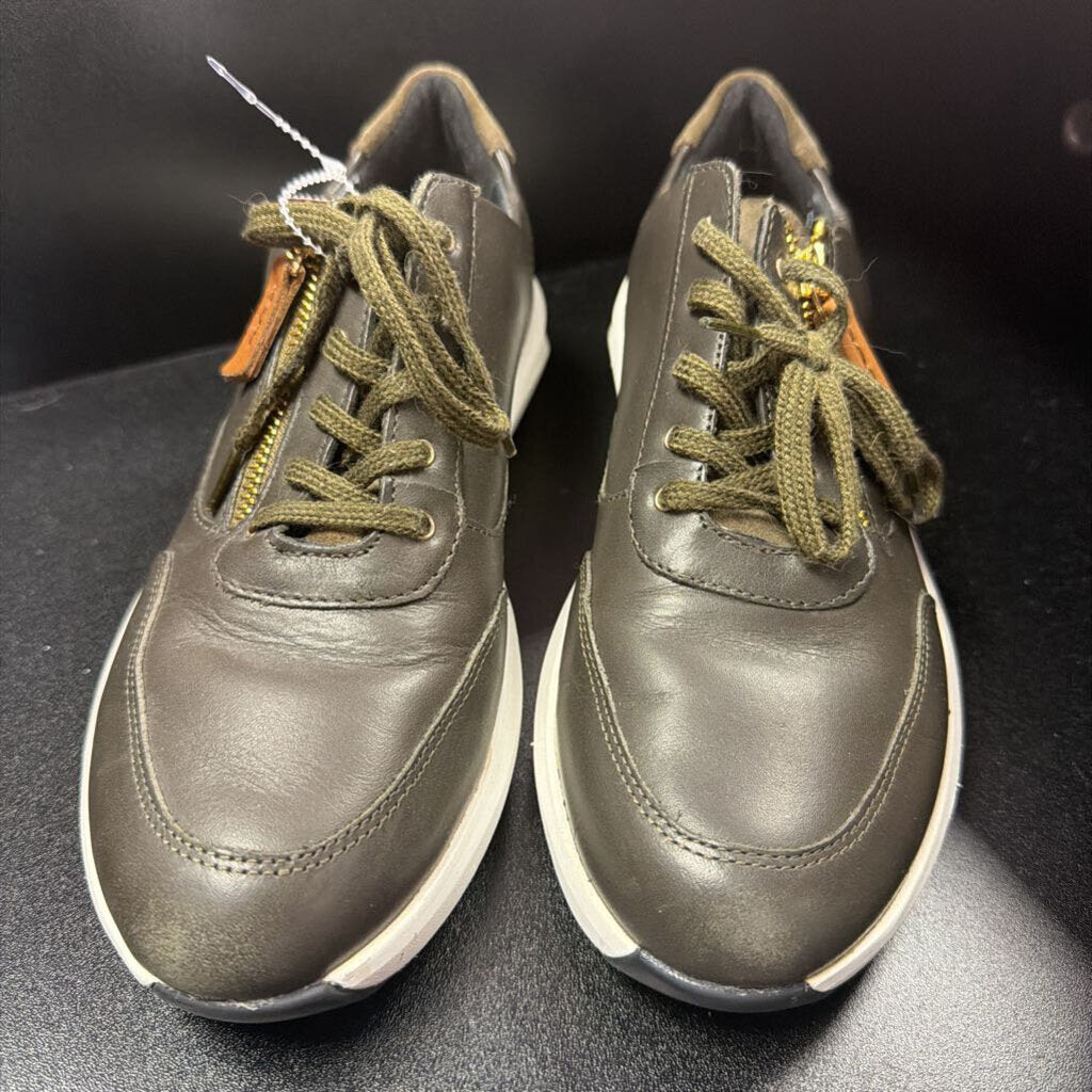 9 Clarks Grand Pro Luxe Mile Lace Up Leather Sneaker