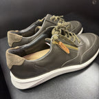 9 Clarks Grand Pro Luxe Mile Lace Up Leather Sneaker