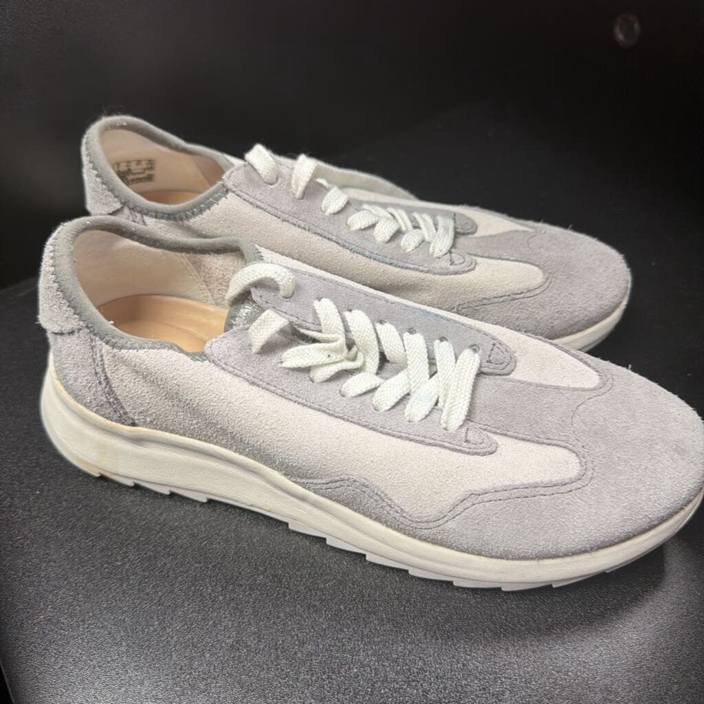 8.5 Clarks Suede Sneakers